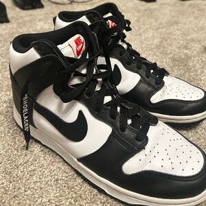 Nike Black and White Retro High-Tops Panda Dunks Sneakers Women’s Size 9.5